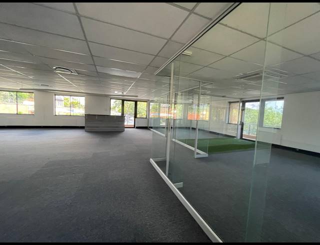 291.80M² OFFICE TO LET IN BRYANSTON